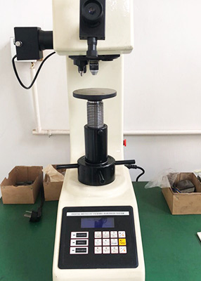 Comhwa紧固件-3道出厂质量检测